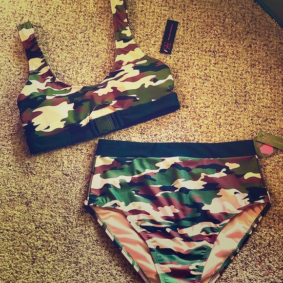 No Boundaries Other - Pink camo bikini NWT sz Med